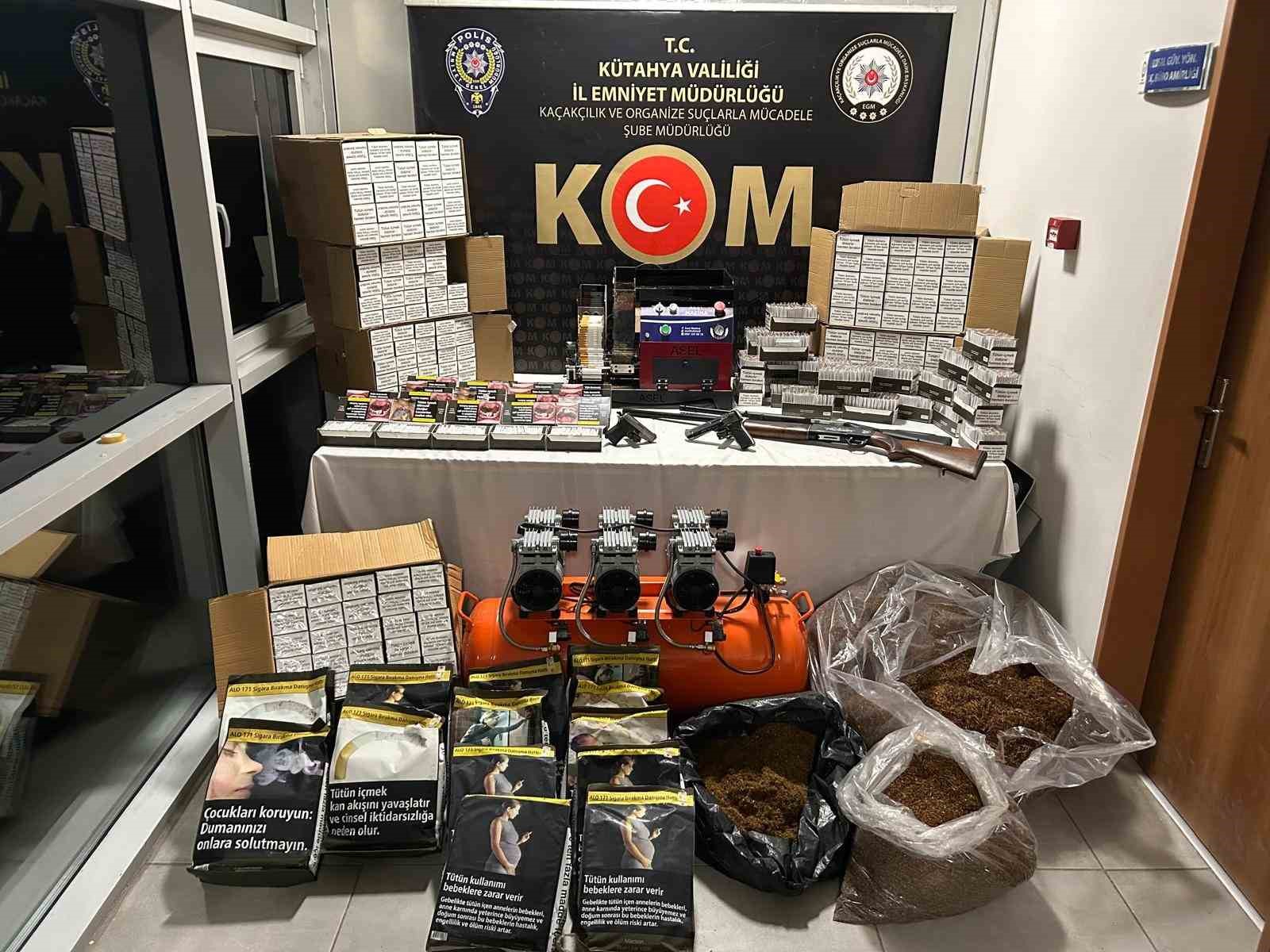 Kütahya’da kaçak tütün ve makaron operasyonu
