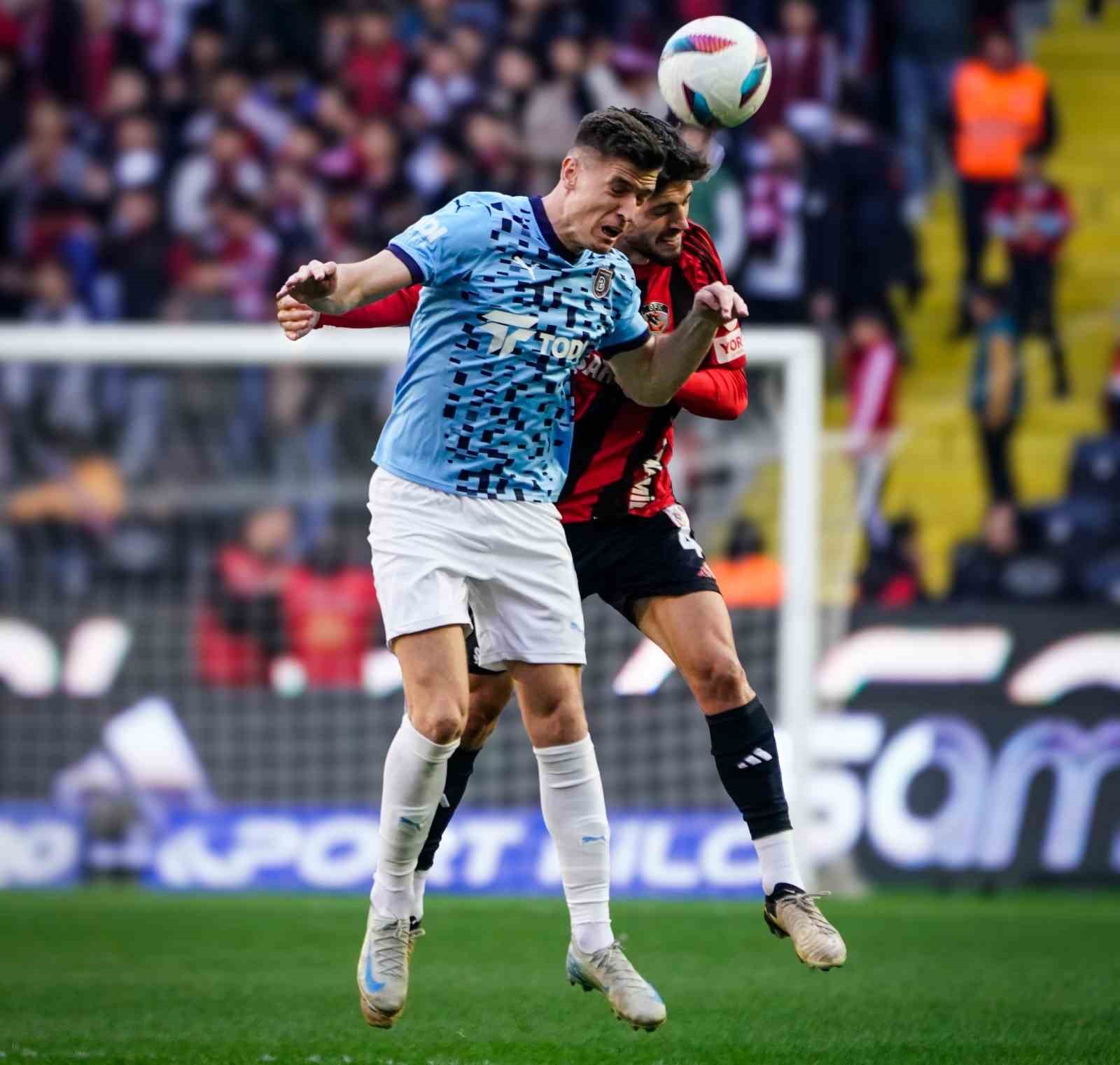 Başakşehir ile Gaziantep FK 12. randevuda