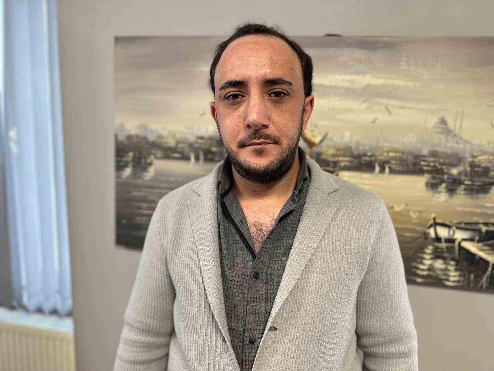 Aşık oldu, sosyal medyada dolandırıldı