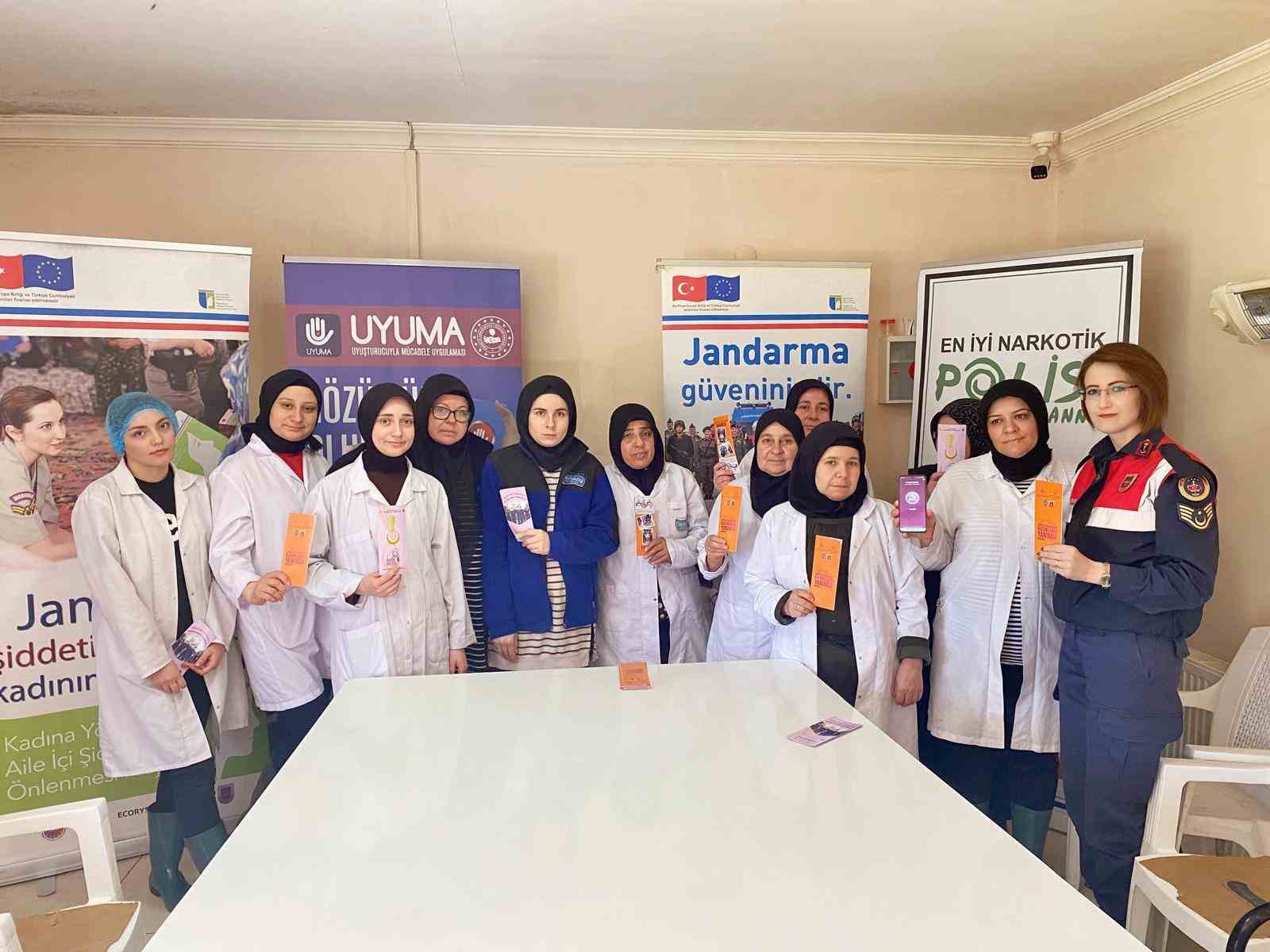 Hisarcık’ta kadın işçilere, dijital bağımlılık ve internet dolandırıcılığı konularında eğitim verildi