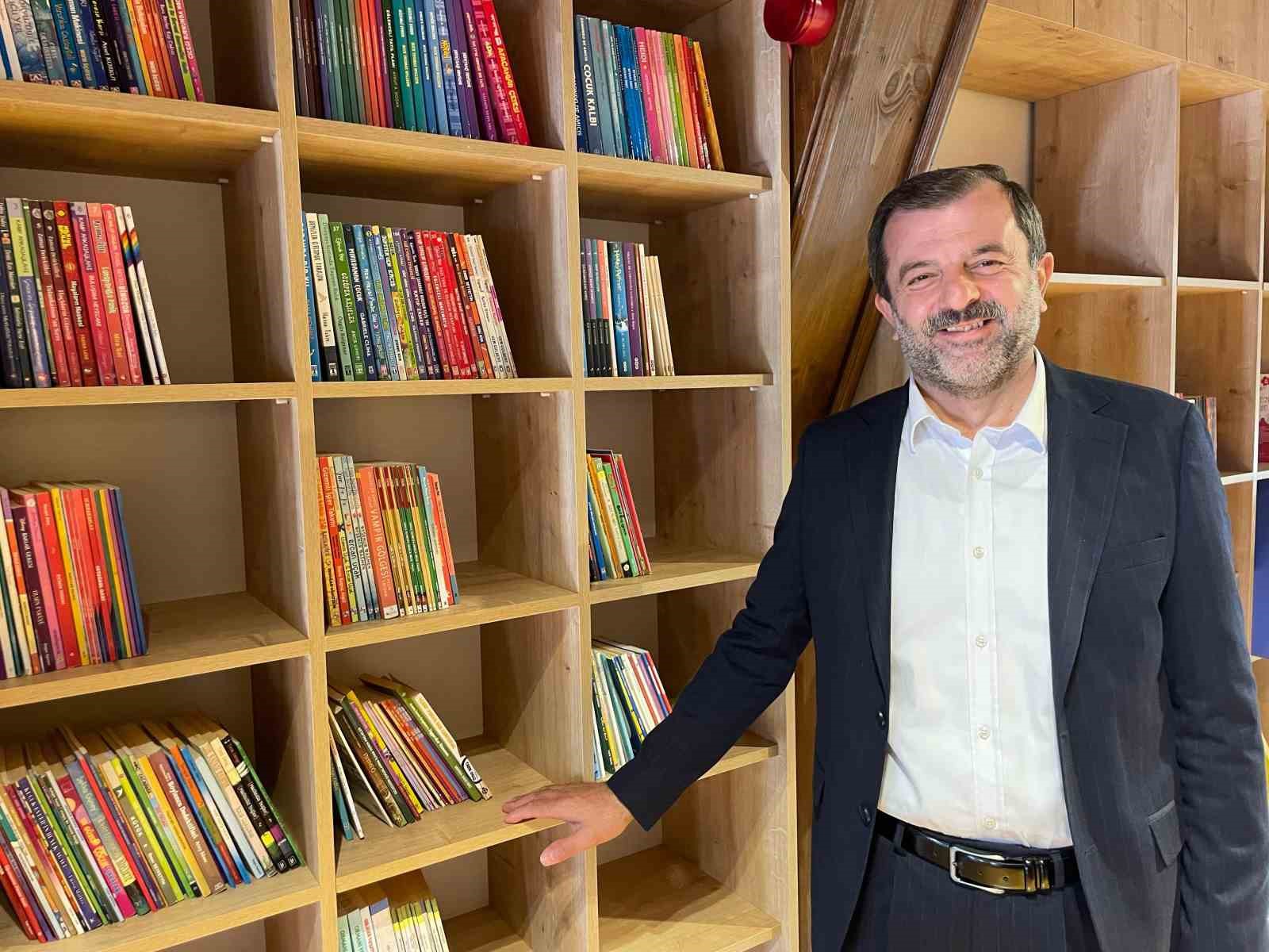 Gürsu’daki kitap bağışına destekler yapıldı