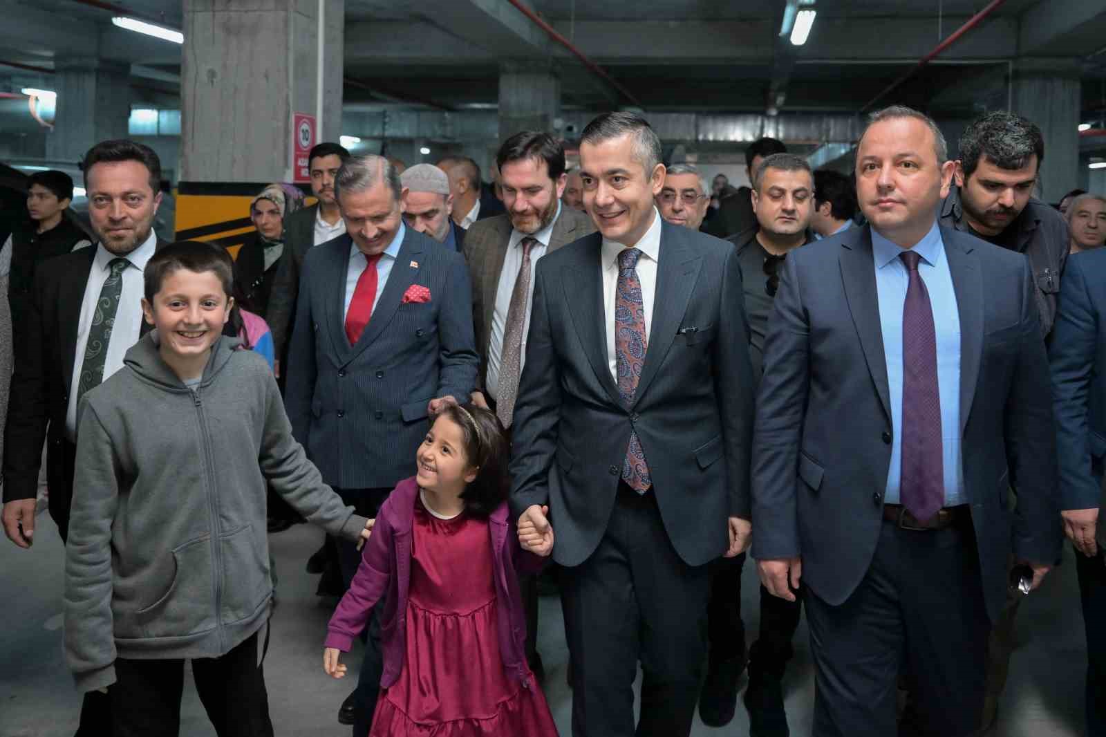 Esenyurt&rsquo;ta uzun s&uuml;redir atıl haldeki otopark tamamlanarak hizmete a&ccedil;ıldı
