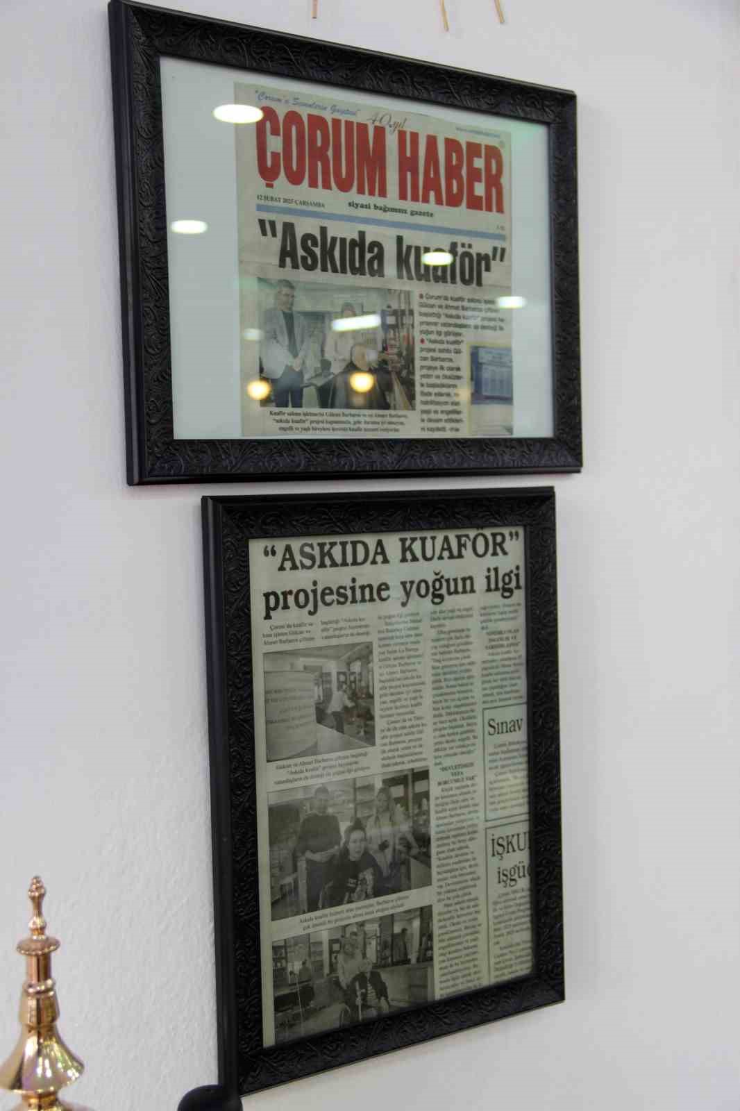 Devlet yurdunda b&uuml;y&uuml;yen vatandaş, kadın kuaf&ouml;r&uuml; eşiyle birlikte y&uuml;rekleri ısıtıyor
