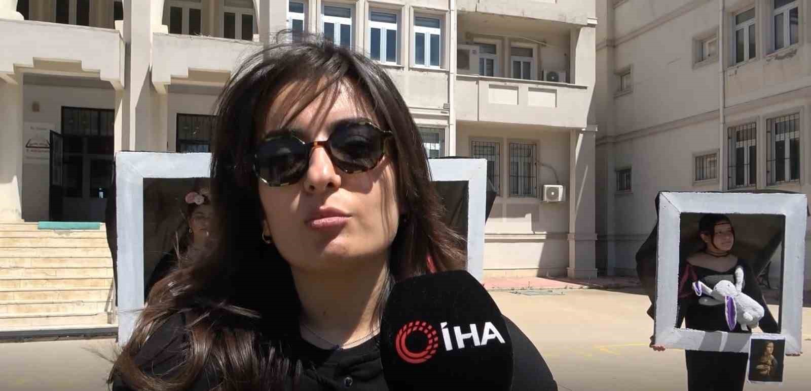 Batman’da öğrenciler atıklardan ’Yürüyen Tablolar’ yaptı
