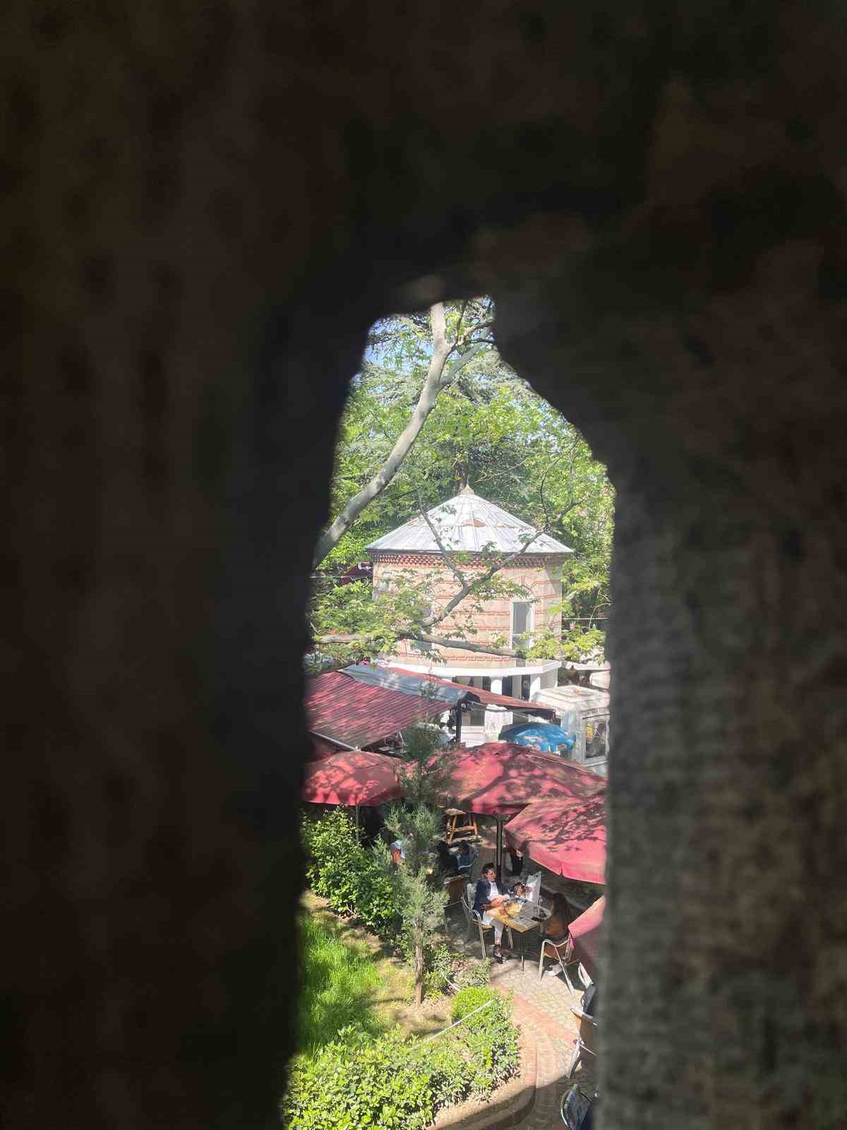 Bursa&rsquo;nın tarihi çarşıları ve Hanlar Bölgesi&rsquo;nde hafta sonu yoğunluğu