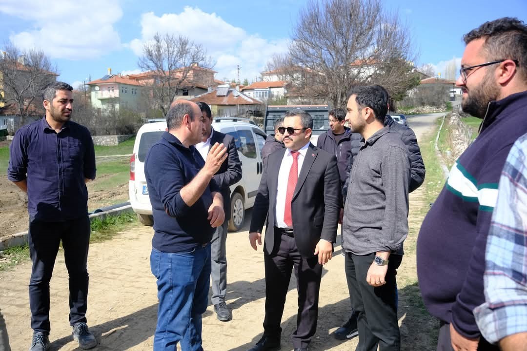 Akdağmadeni’nde dere ıslah çalışmaları başladı