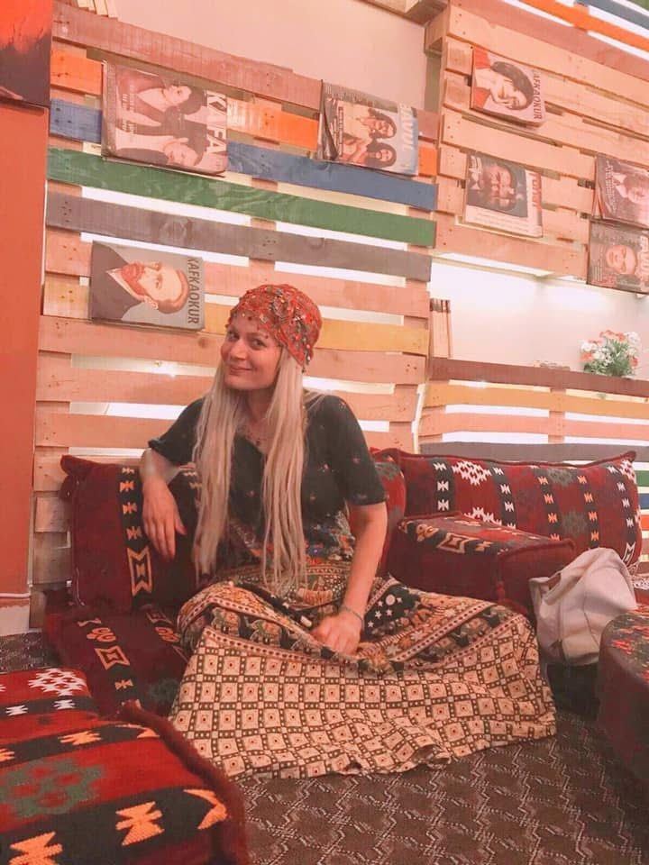 İnternetten tanıştığı adam için Bodrum’dan Mardin’e taşındı, beşik kertmesi şokunun ardından kızıyla oradan kaçtı