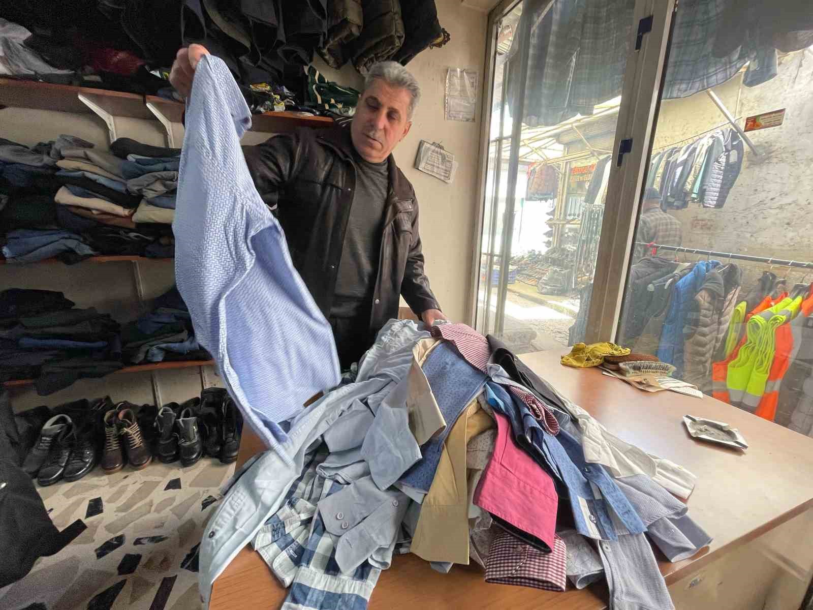 Elazığ’da ölen kişilerin kıyafetlerinin satıldığı mağazada sezon hazırlığı