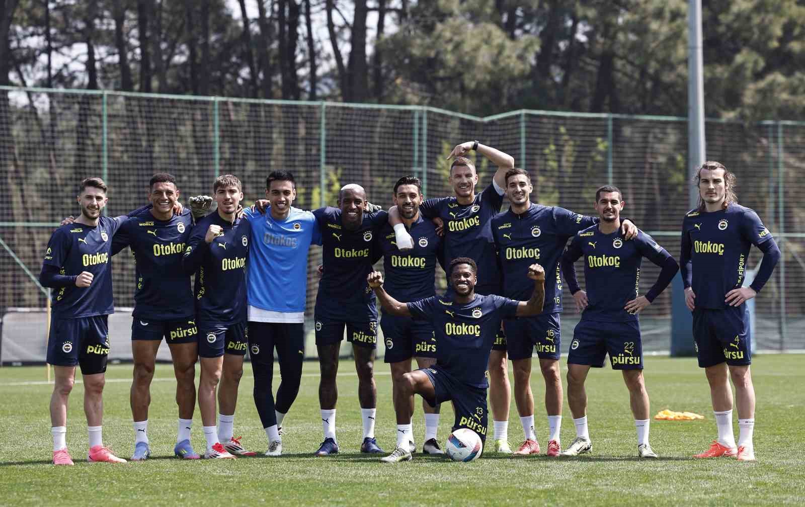 Fenerbah&ccedil;e, Kayserispor ma&ccedil;ı hazırlıklarını tamamladı
