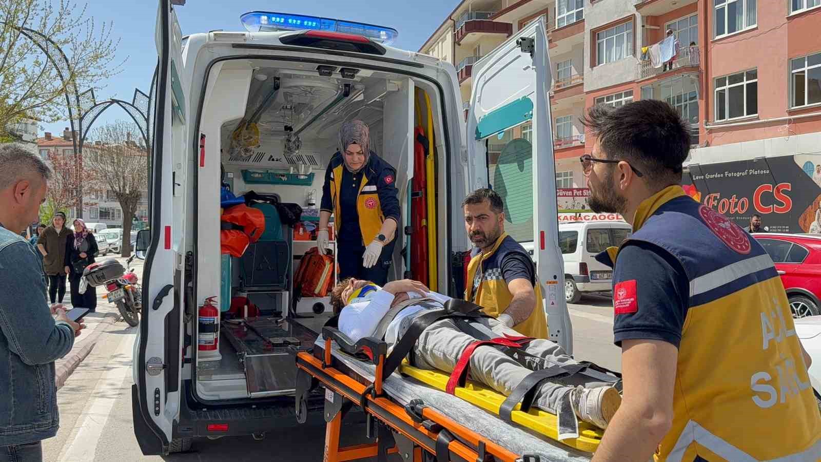 Aksaray&rsquo;da motosikletler &ccedil;arpıştı: 2 yaralı
