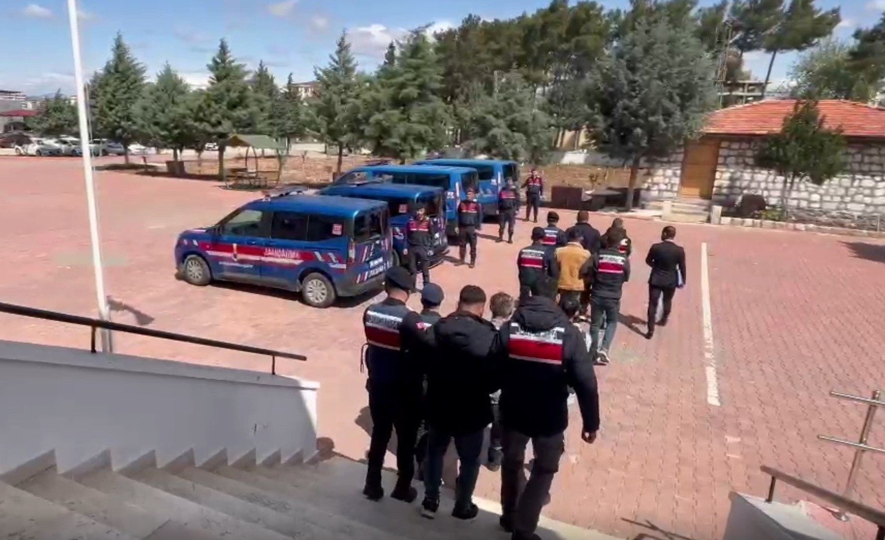 Gaziantep&rsquo;te organize su&ccedil; &ouml;rg&uuml;t&uuml;ne y&ouml;nelik operasyonda 7 tutuklama
