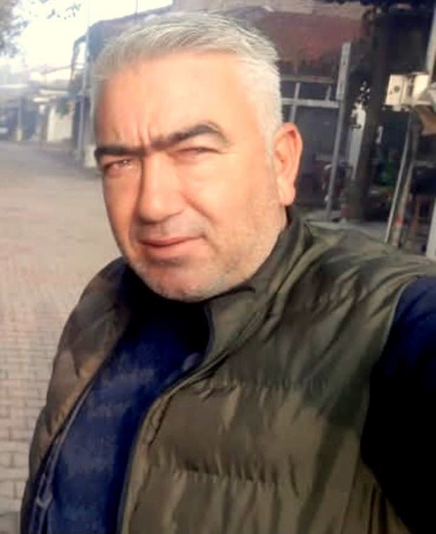 İzmir&rsquo;de devrilen trakt&ouml;r&uuml;n altında kalan s&uuml;r&uuml;c&uuml; yaşamını yitirdi
