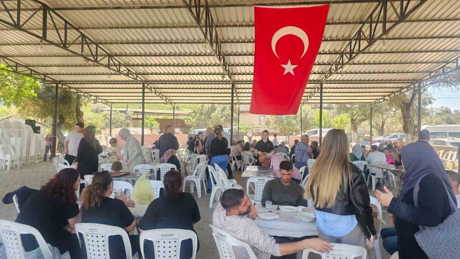 Hamidiyeliler geleneksel keşkek hayrında buluştu