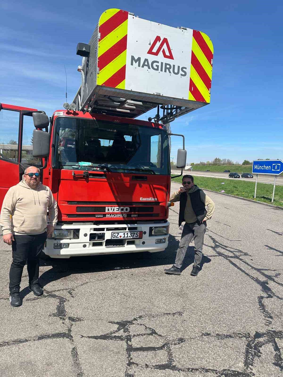 Gurbet&ccedil;ilerden T&uuml;rkeli&rsquo;ye itfaiye aracı
