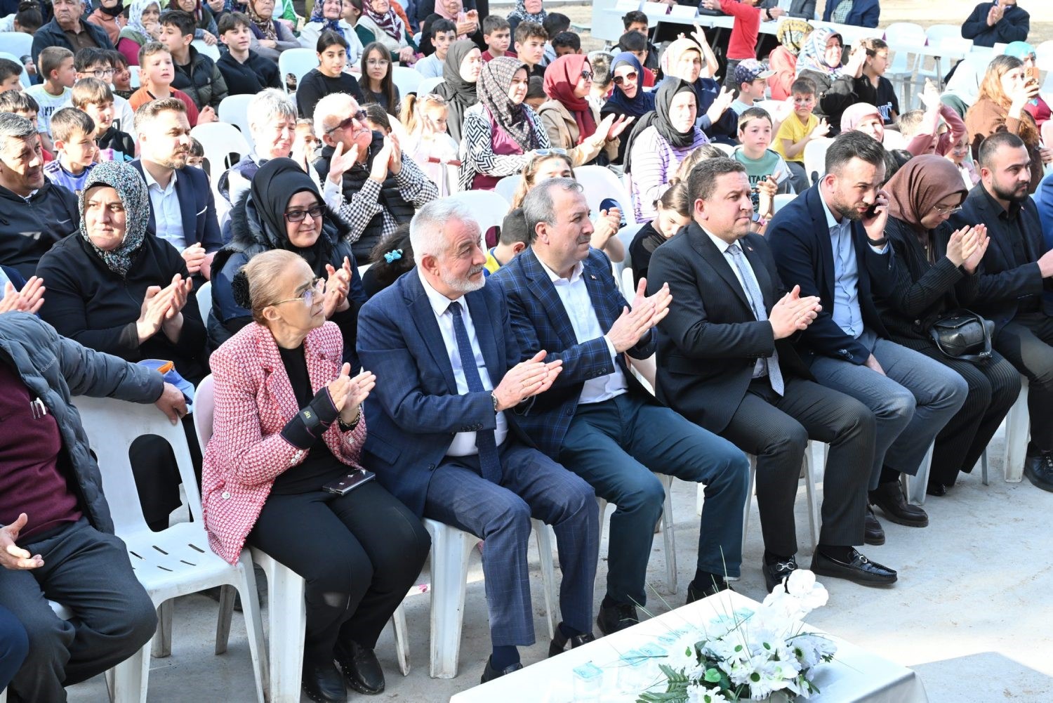 Modern kapalı pazar alanıyla Gülistan’a değer katılıyor