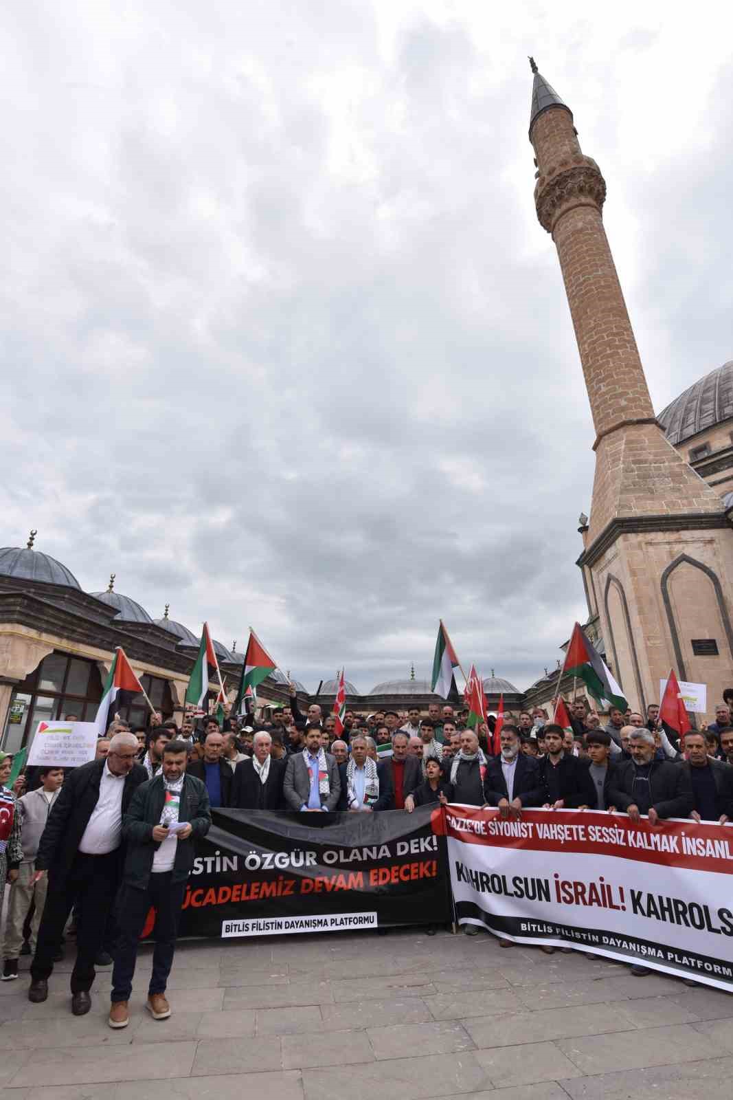 Ahlat’ta Gazze’ye destek yürüyüşü düzenlendi
