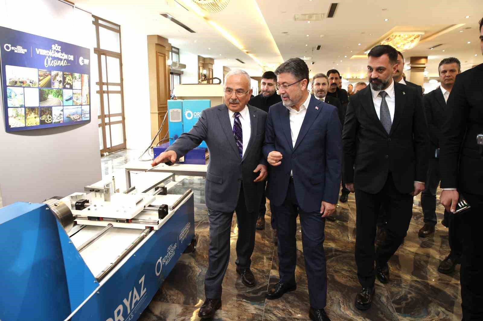 Tarım ve Orman Bakanı Yumaklı, Ordu Büyükşehir Belediyesini ziyaret etti