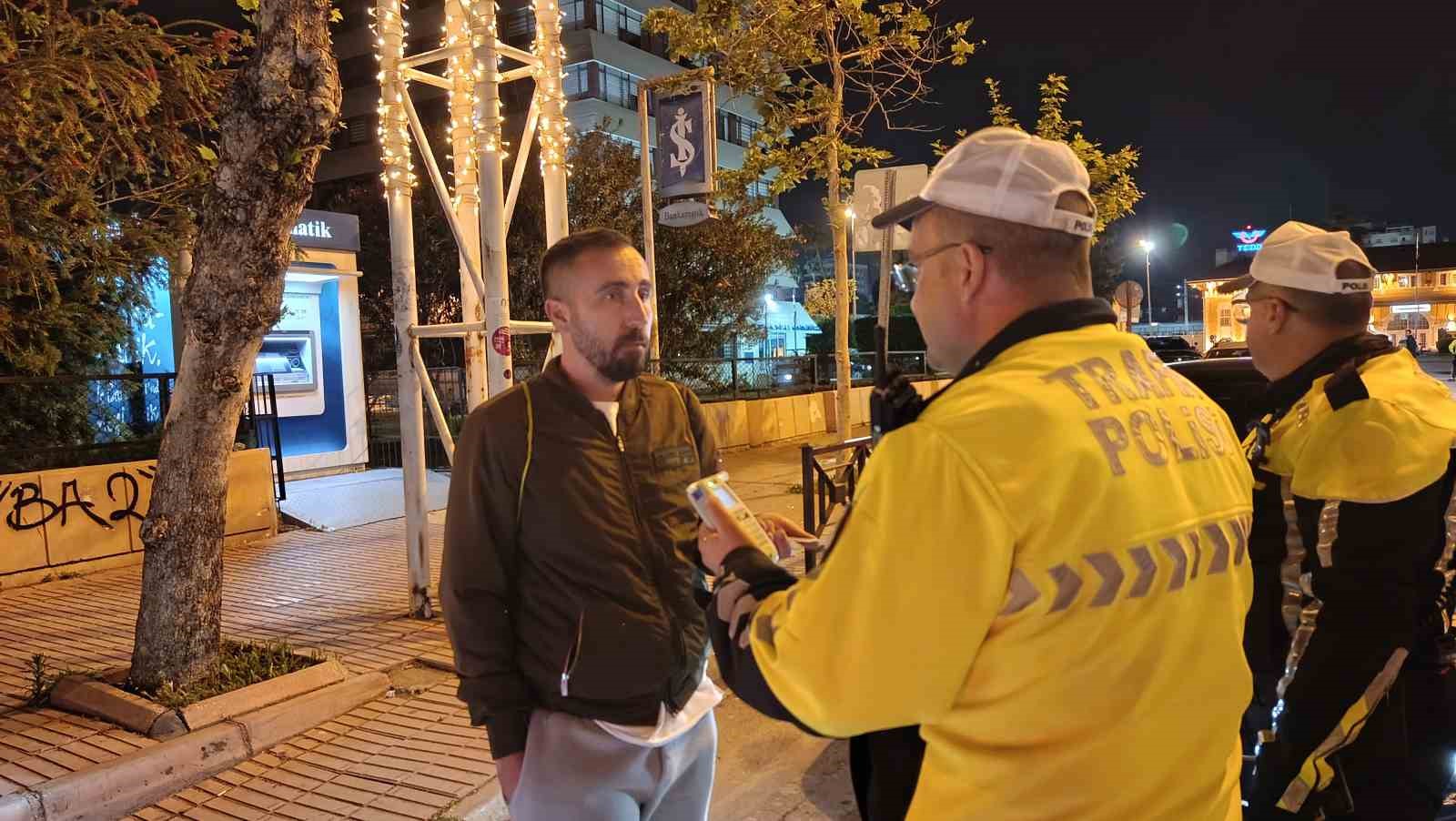 1.93 promil alkollü çıktı "Devlet memuruyum" diyerek polislere zorluk çıkarttı