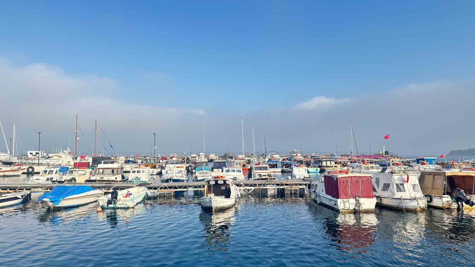Çanakkale Boğazı sis nedeniyle transit gemi geçişlerine kapatıldı
