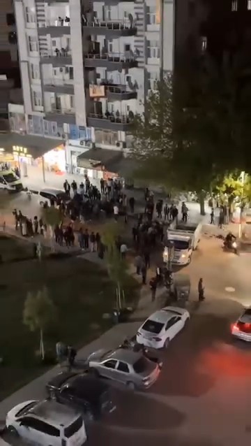 Pikap ile motosiklet çarpıştı: 1 yaralı