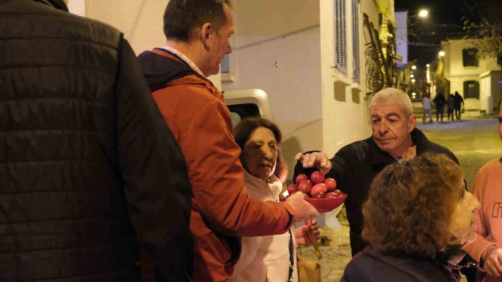 Bozcaada’da Paskalya ayini düzenlendi