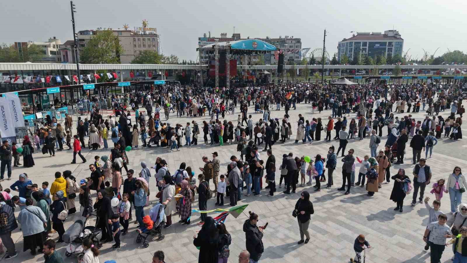 İzmit’te 23 Nisan coşkusu
