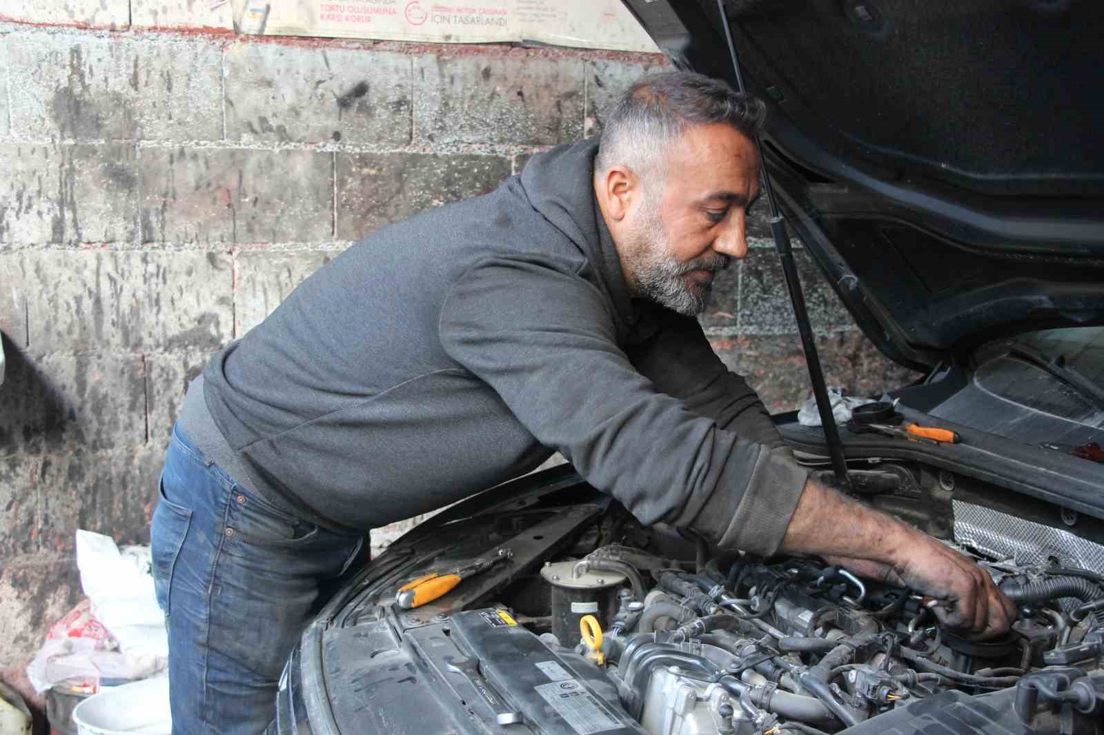 Oto tamirciler aylık 50 bin TL’ye kalifiyeli eleman bulamıyor