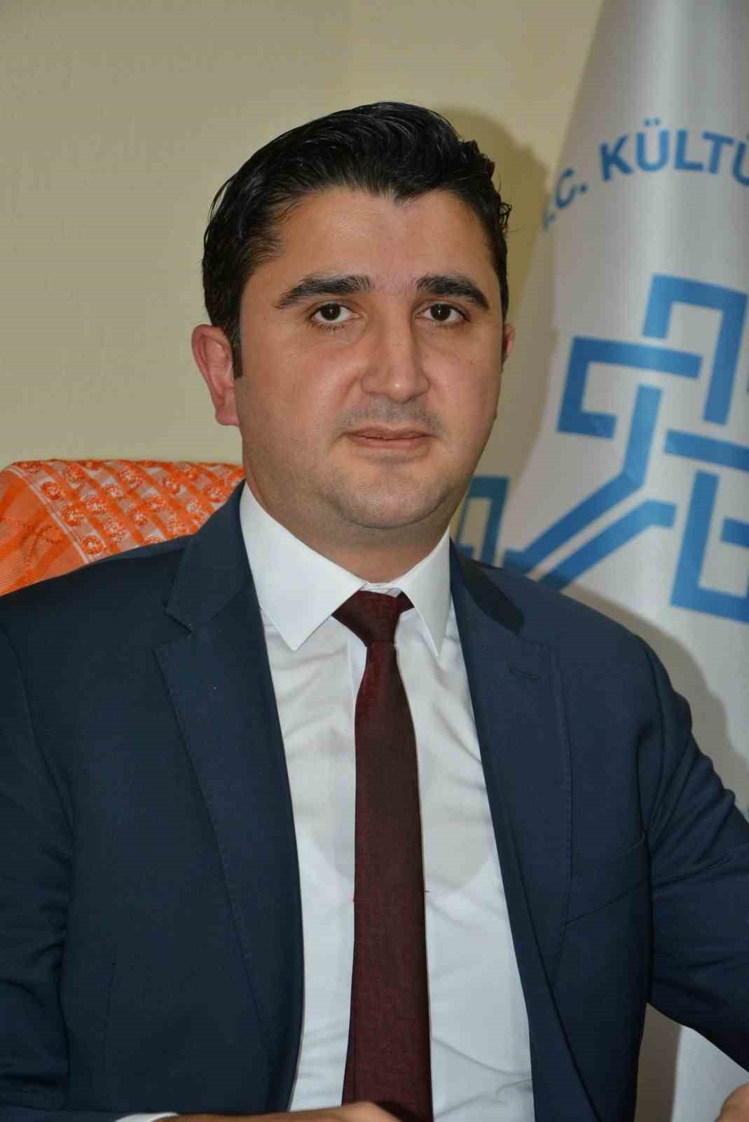 Manisa&rsquo;daki 86 yıllık halk k&uuml;t&uuml;phanesi yeni binasına taşınıyor
