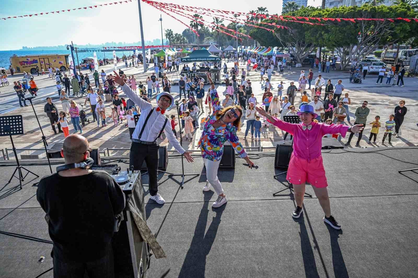 2. Uluslararası Mersin Çocuk Festivali başladı