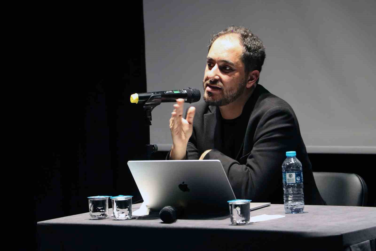 İnsanın doğayla ilişkisi Maltepe&rsquo;de masaya yatırıldı: &lsquo;Felaketler &Ccedil;ağında Felsefe&rsquo;
