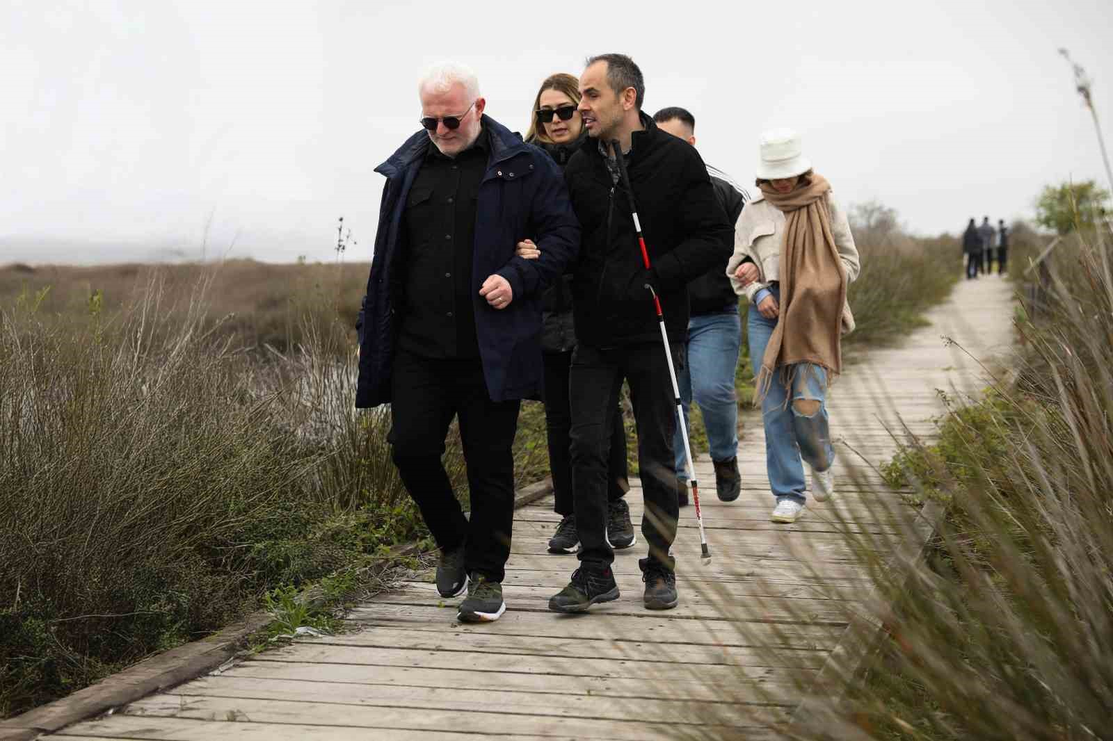 G&ouml;rme engelli bireyler, Kuş Cennetini keşfetti
