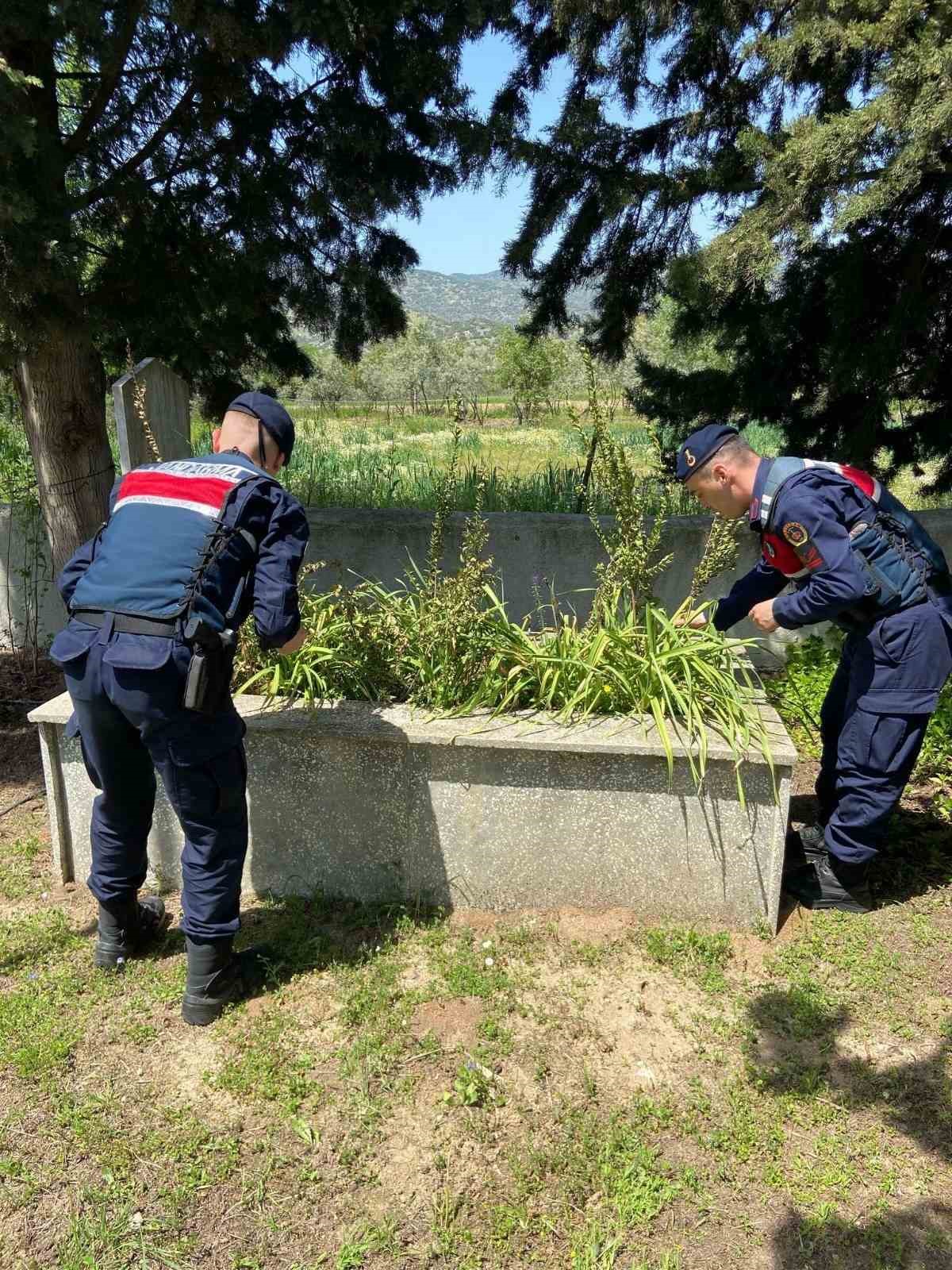 Karpuzlu jandarması şehit Özçelik’i unutmadı