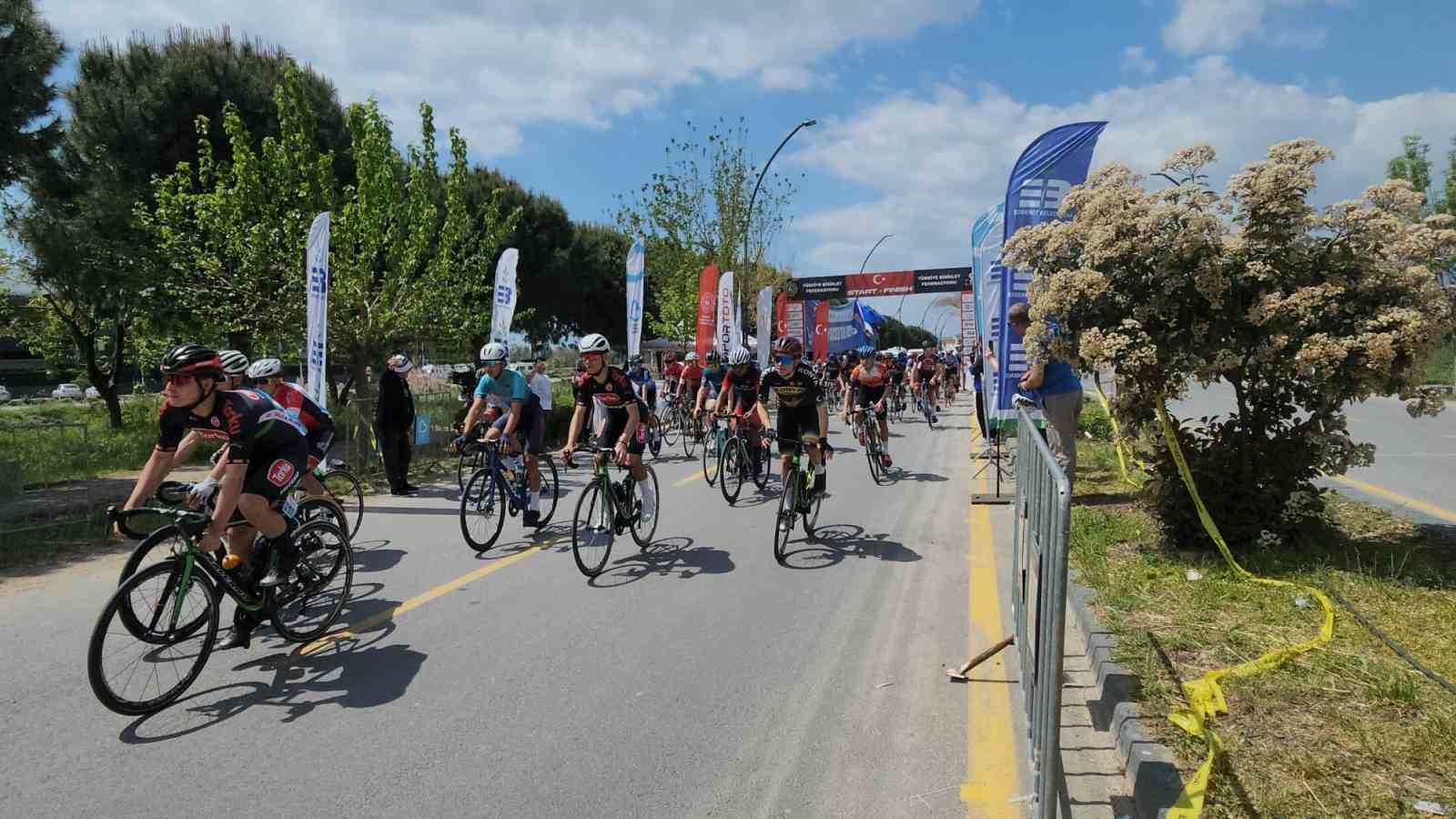 Türkiye Kupası 3. Etap Yol Yarışları Balıkesir’de tamamlandı