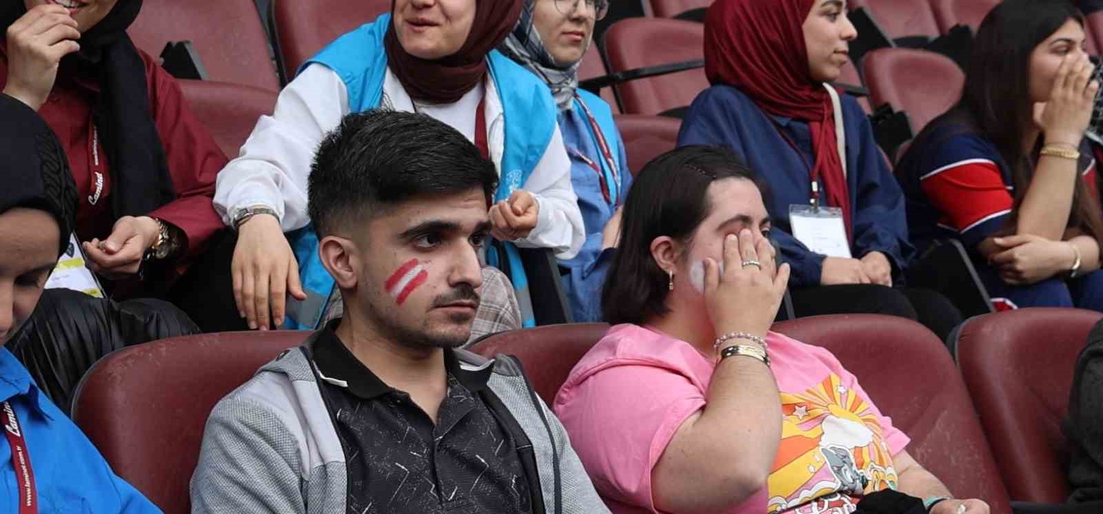 Elazığ’da ’Maça gidiyoruz’ projesi yürekleri ısıttı