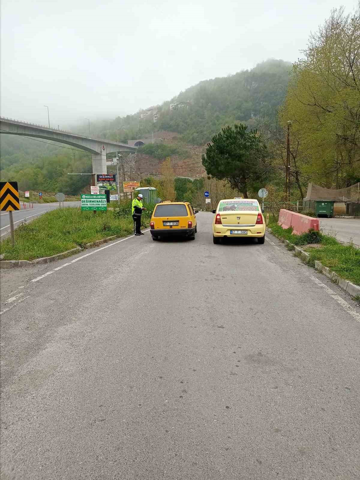 Trafik ekiplerinden yolcu taşımacılığına sıkı denetim
