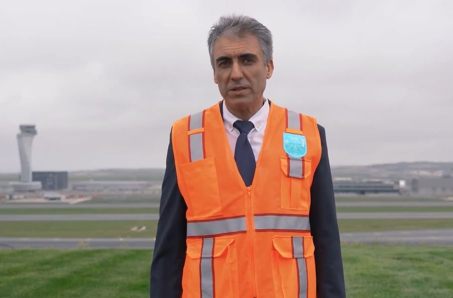 İstanbul Havalimanı&rsquo;ndan Avrupa&rsquo;da bir ilk: &Uuml;&ccedil;l&uuml; pist operasyonu başladı
