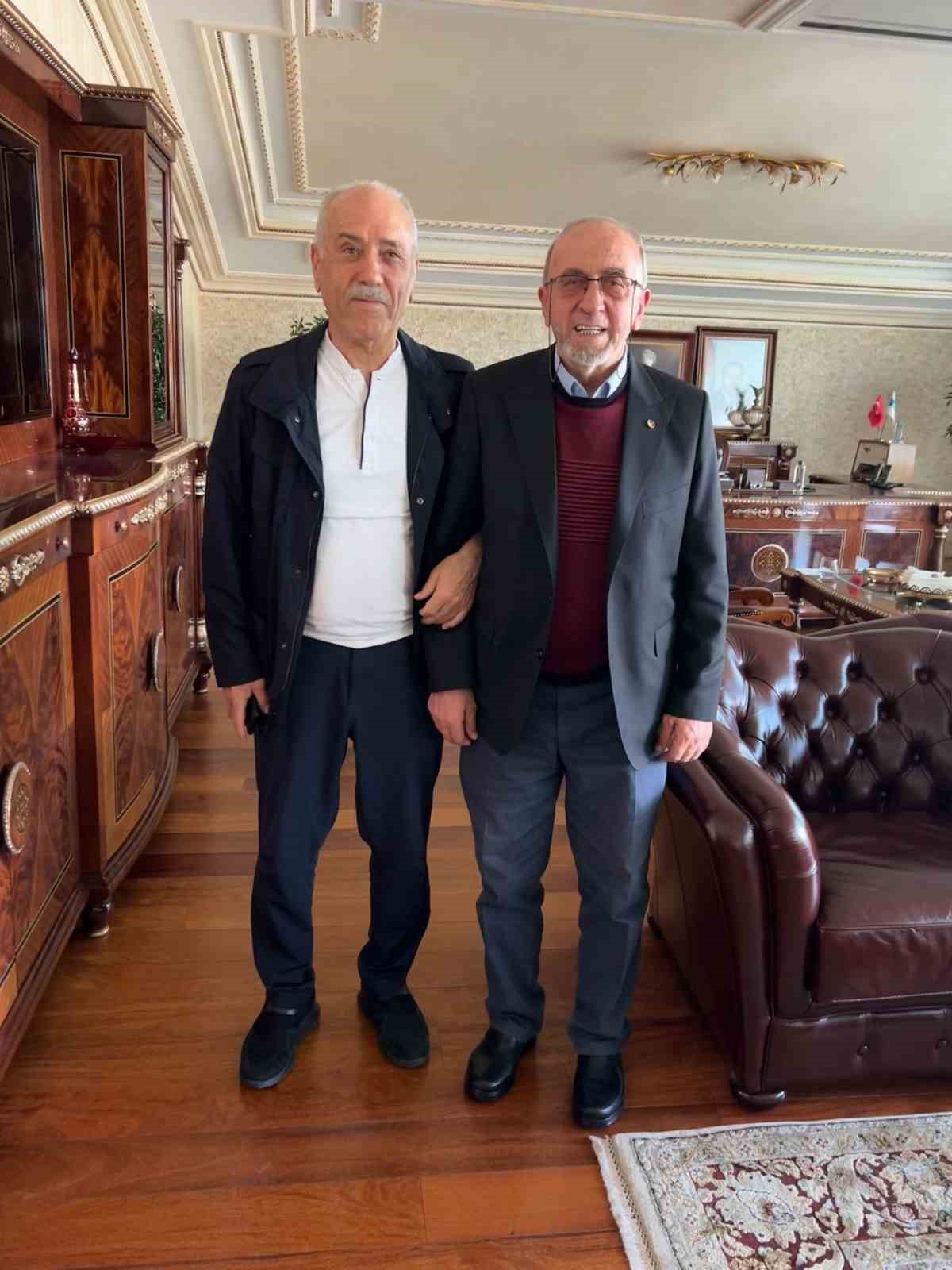 Başkan Dumandağ, iş insanları ve b&uuml;rokratlarla bir araya geldi
