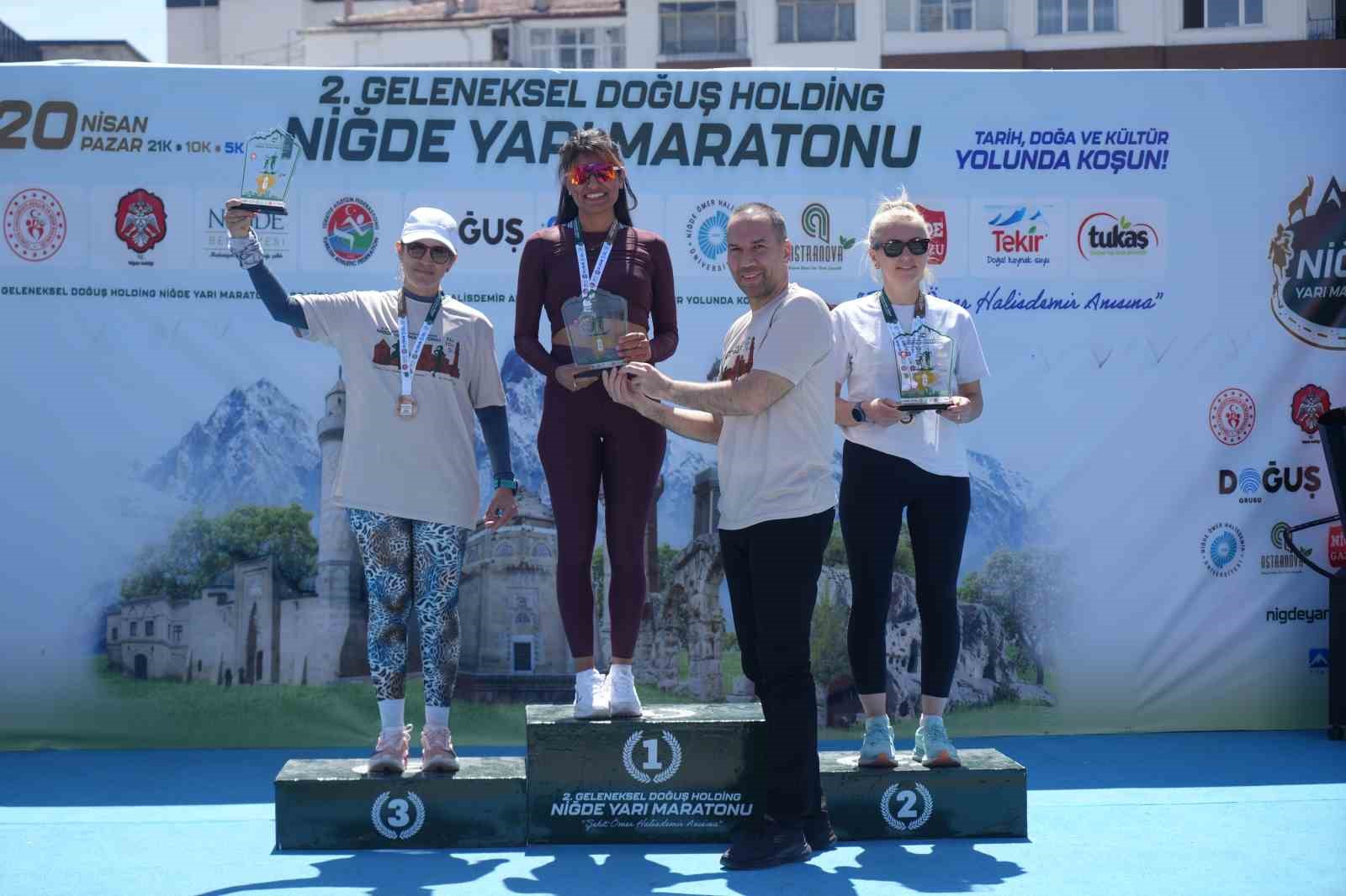 Niğde&rsquo;de Yarı Maraton Tamamlandı

