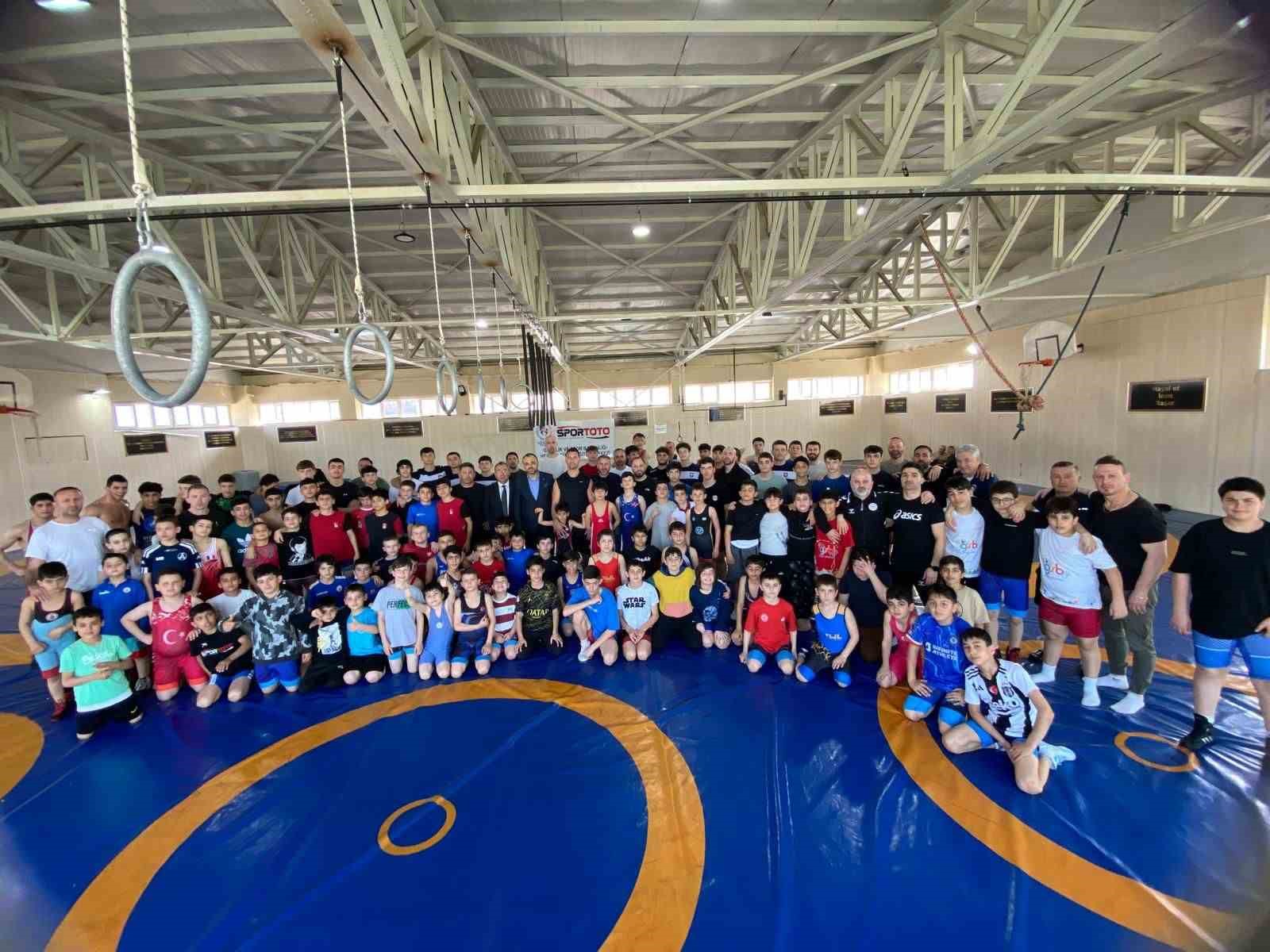 Sakarya Büyükşehir Belediyesi Spor Kulübü Başkanı Zengin: "Spor dostluk ve kardeşliktir"