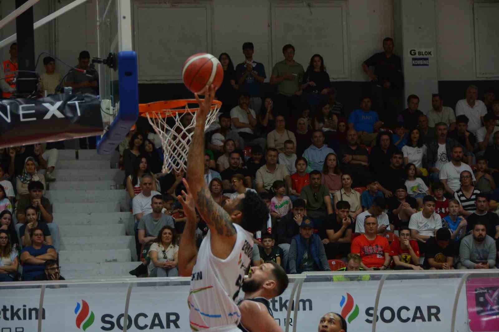 Türkiye Sigorta Basketbol Süper Ligi: Aliağa Petkimspor: 73 - Beşiktaş: 96