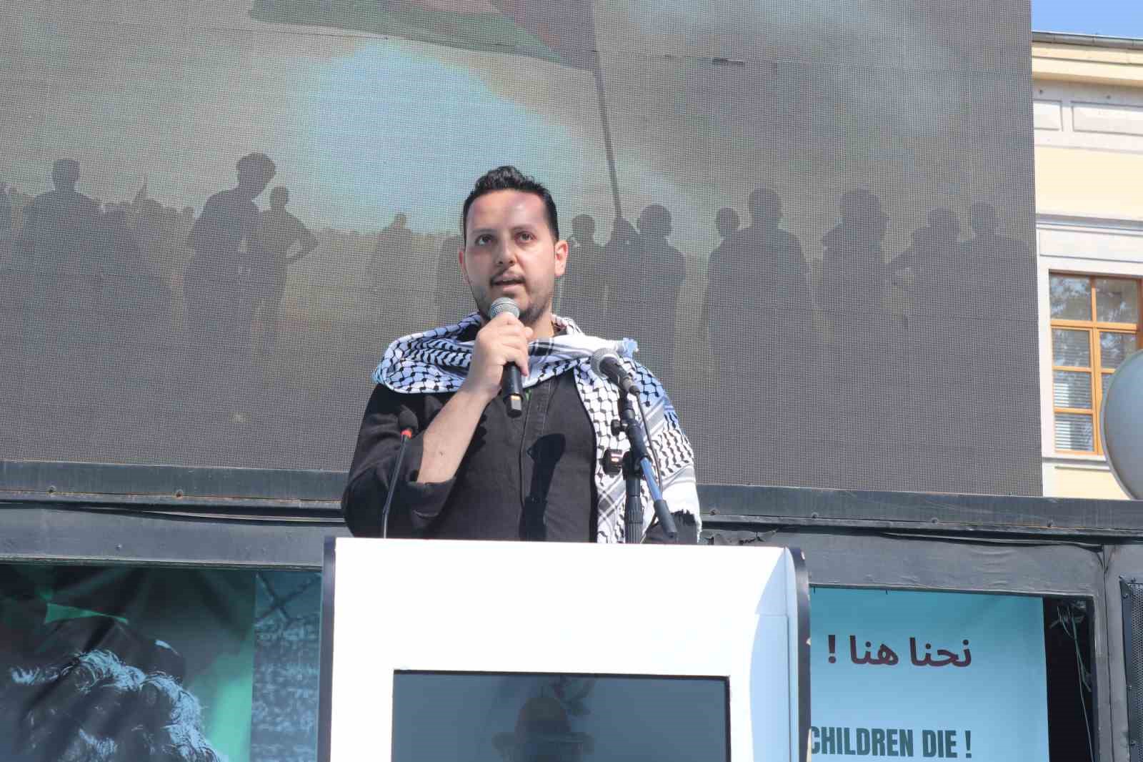 Binlerce vatandaş Filistin için yürüdü