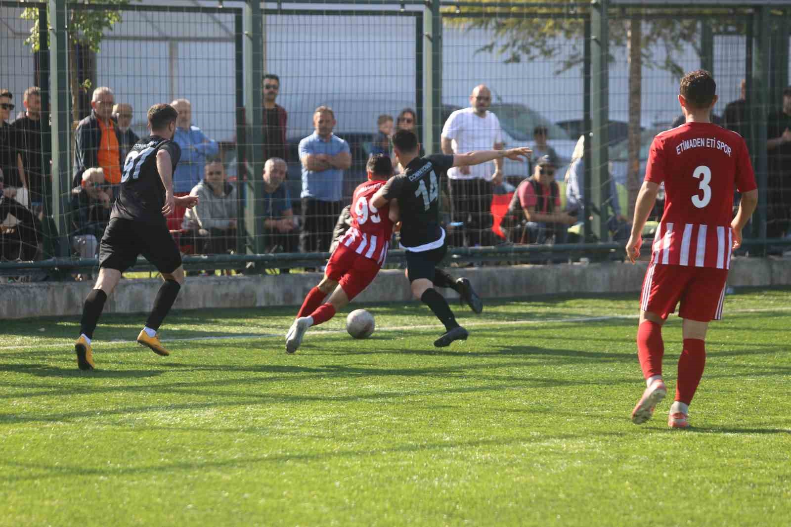 B&ouml;lgesel Amat&ouml;r Lig: Fethiye İdman Yurdu: 2 - Eti Maden Eti Spor Kul&uuml;b&uuml;: 1
