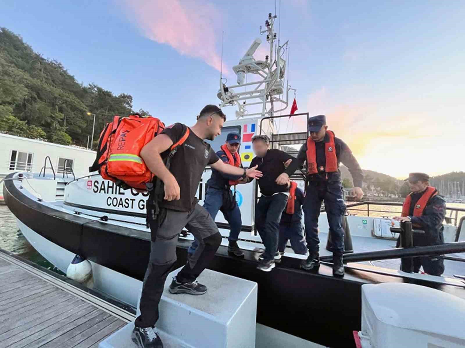 Ticari gemide rahatsızlanan şahsa tıbbi tahliye