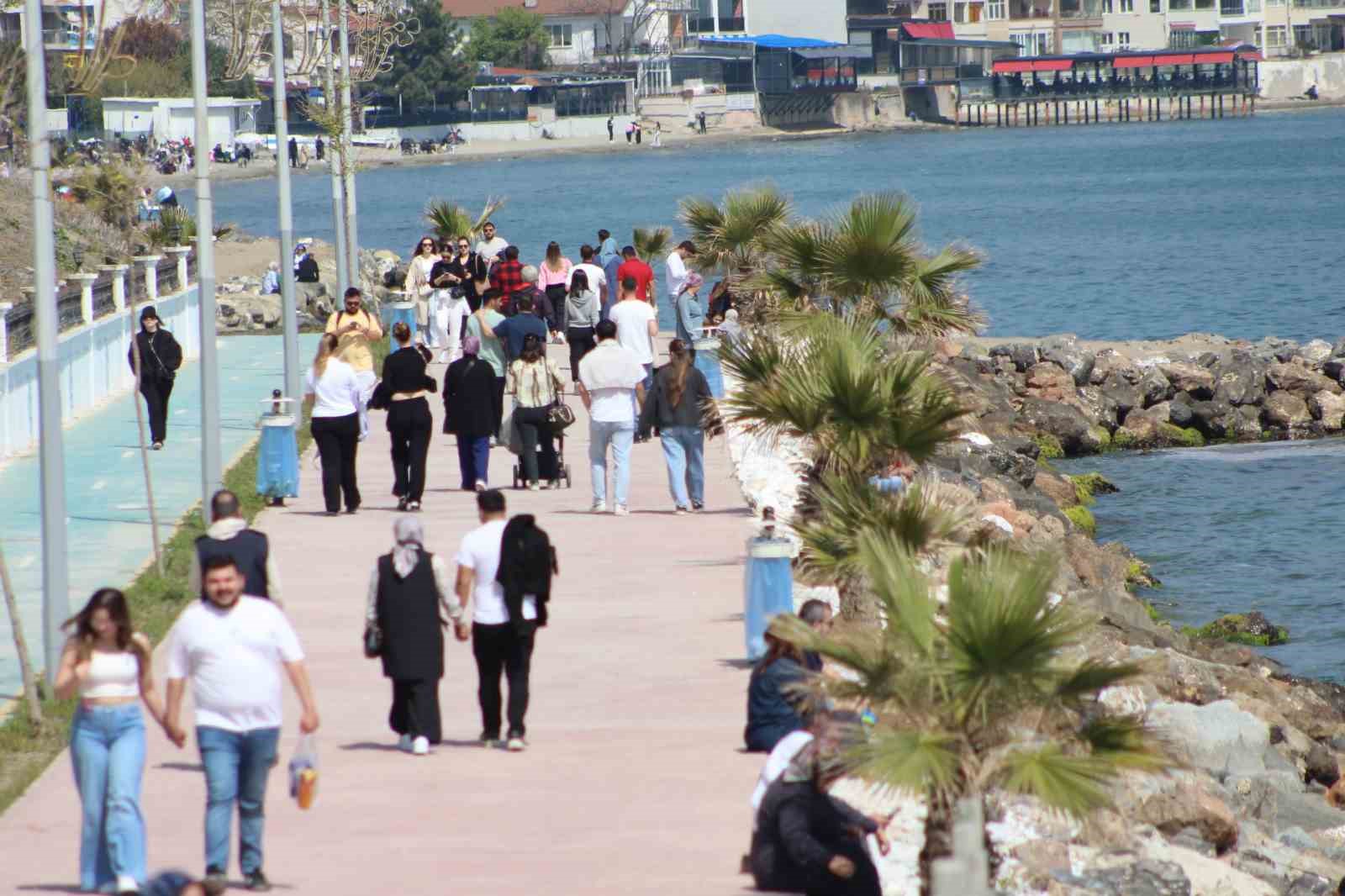 Tekirdağlılar Alkaya Sahili’ne akın etti