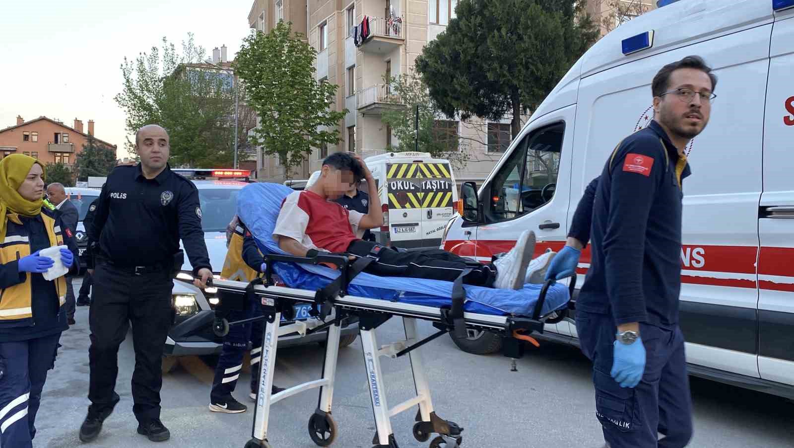 Konya&rsquo;da gen&ccedil;lerin tartışması kanlı bitti: 1 yaralı
