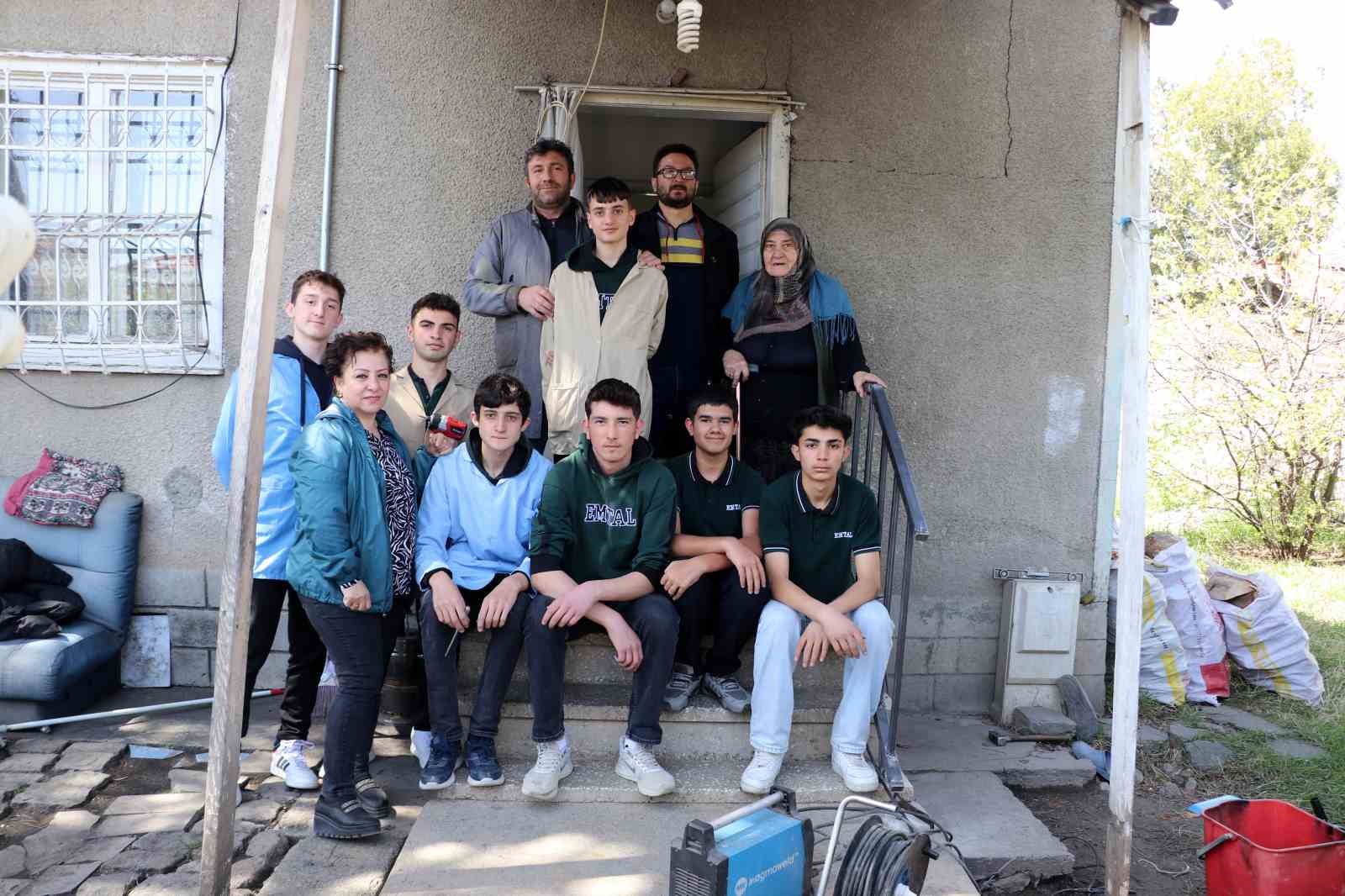 Erzincan’da meslek lisesi öğrencileri iyilik mesaisinde