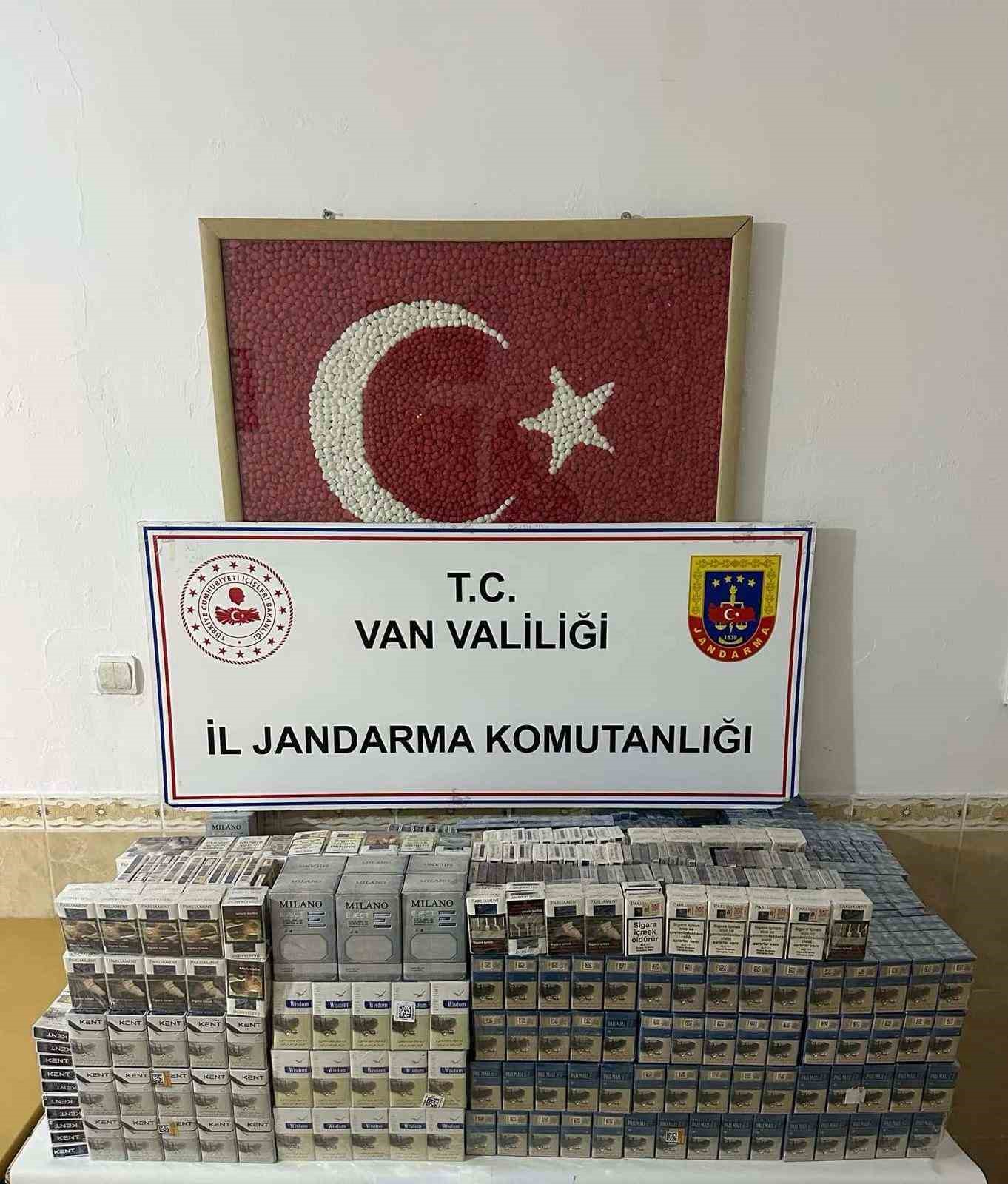 Van’da kaçak sigara ve tüfek ele geçirildi