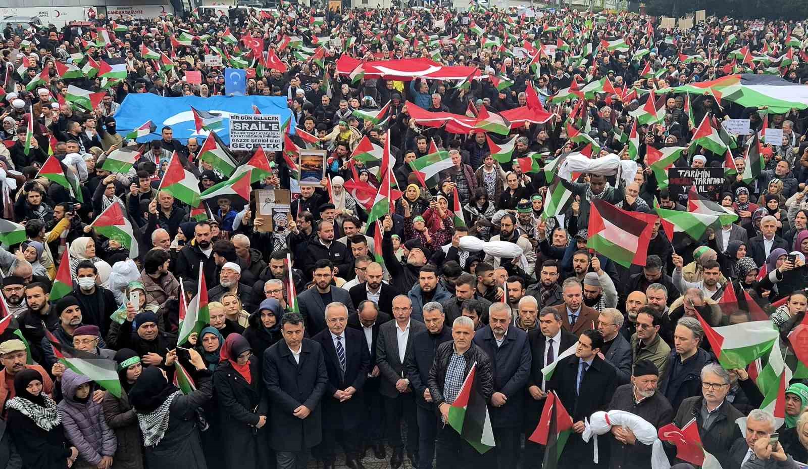 Samsun’da meydan Filistin’e destek için doldu