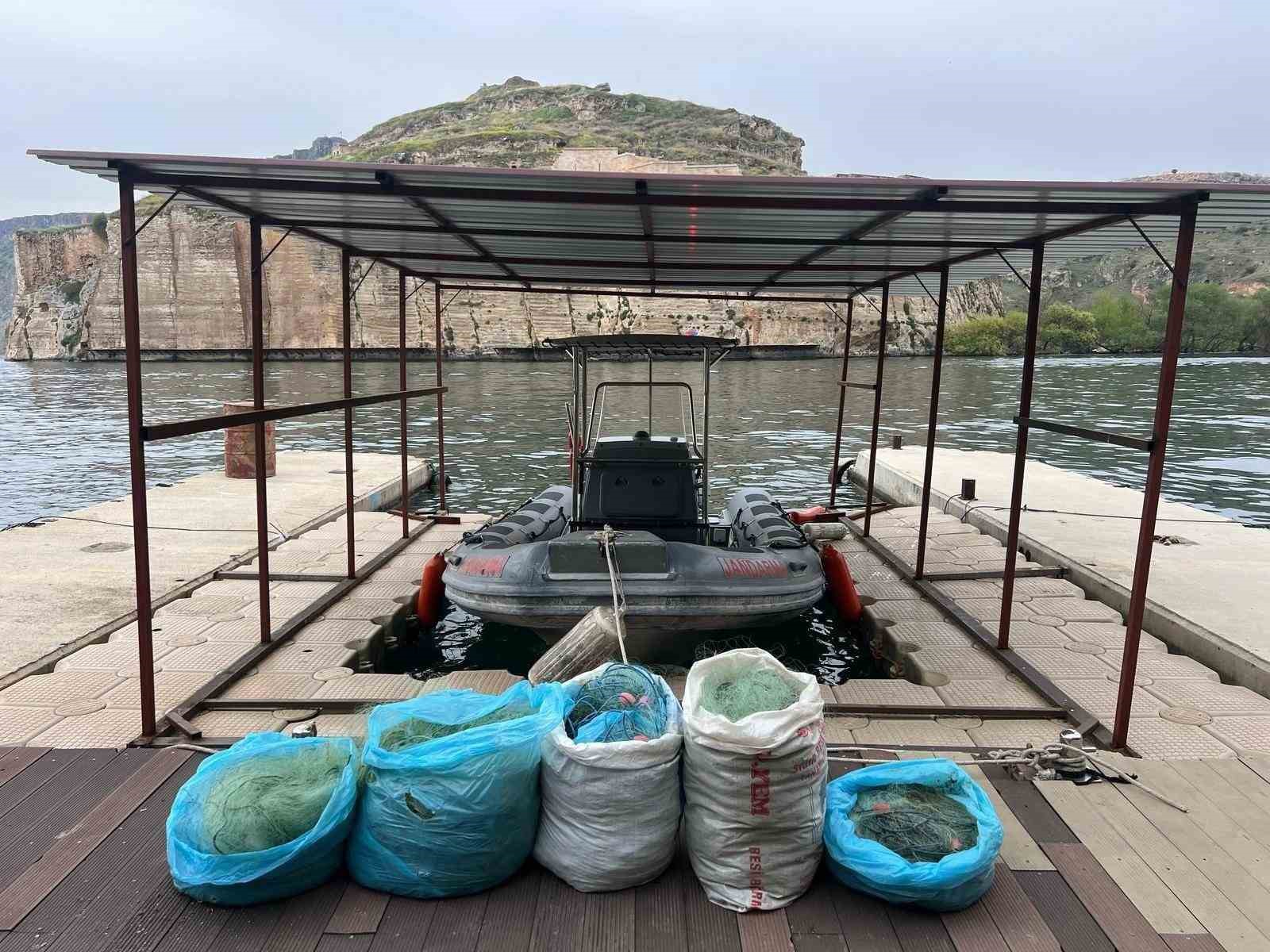 Ağ ile avlanma yasağına uymayan şahsı jandarma yakaladı