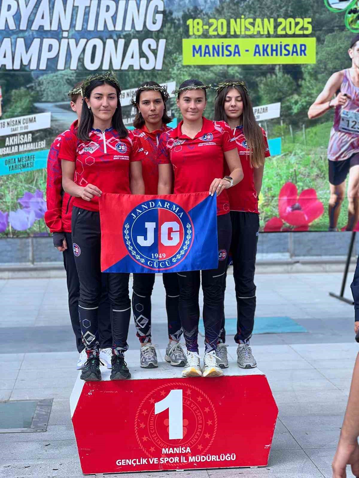 Jandarma Gücü Oryantiring Elit Takımı, erkeklerde ve kadınlarda Türkiye şampiyonu oldu